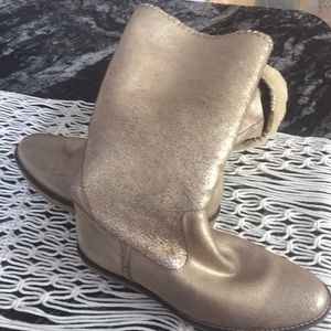 Sundance shearling boots size 9 new